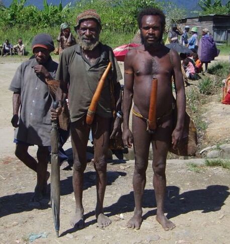 Uomini delle tribù africane